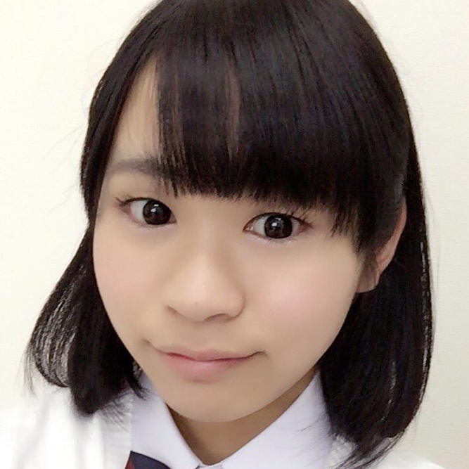 芦田かれん